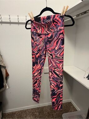 Under Armour Compression Leggings - Pink & Purple Swirl